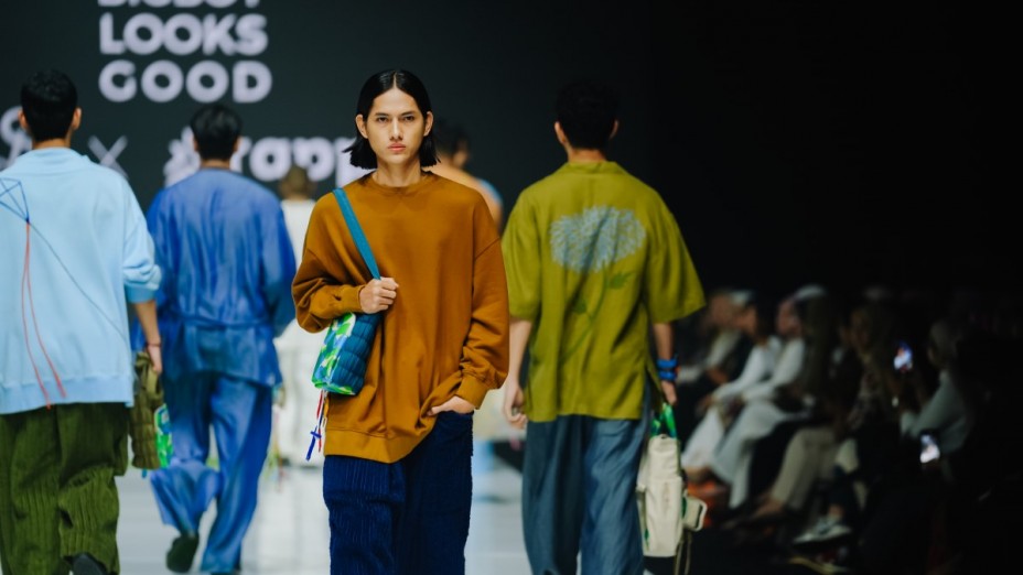 Oversized Statement; Menswear Looks on JMFW 2025