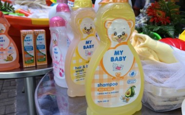 Keramas Ceria bersama My Baby Shampoo (dan Solusi untuk Problem Rambut Bayi & Balita)