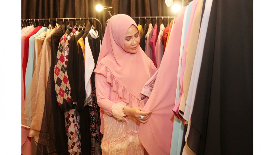 Arfiani, Menekuni Busana Muslim Syar'i dengan Brand Hurrem bu Fia