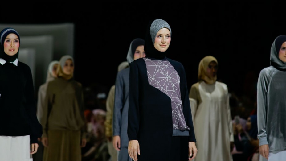 L.tru Menerjemahkan Preferensi Gaya Modest Wear Kekinian 