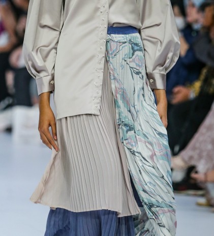 3 Rampai Koleksi Kami. di Jakarta Fashion Week 2023