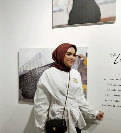 Pengalaman dalam Selembar Kerudung Buttonscarves 