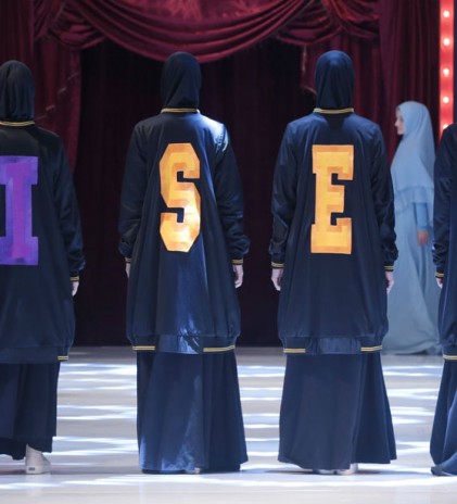 Busana Syari Menjawab Tantangan, dari Olahraga hingga Busana Kantor