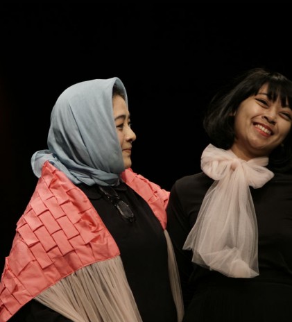 Nuniek Mawardi & Astri Lestari: A Mix of Asian-European Looks from A Mom-Daughter Collaboration