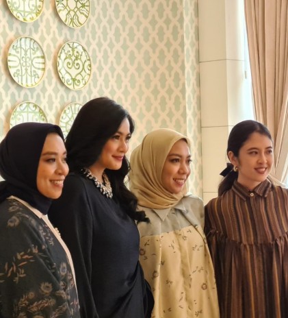 Persahabatan yang Mengisi Kehangatan Raya ala Kami.