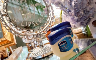 101 Kegunaan Vaseline Petroleum Jelly