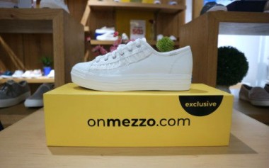 Belanja Online Wakai, Keds, TLTSN dan Banyak Lagi di Onmezzo.com