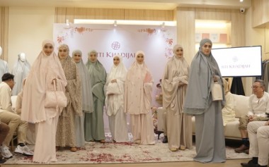 Brand Mukena Siti Khadijah Buka Butik di Bintaro