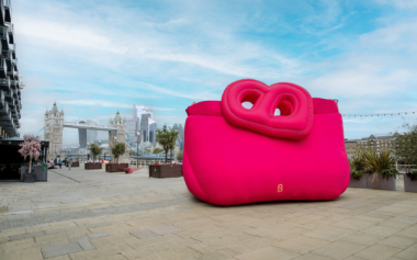 Gebrakan Buttonscarves di London Fashion Week 