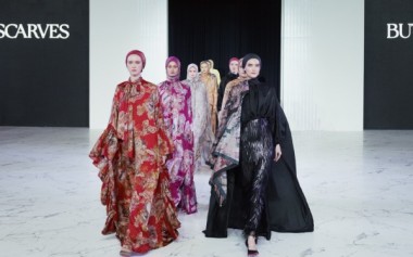 Pertama Dipamerkan di Gurun Dubai, Buttonscarves Tampilkan Koleksi Dune
